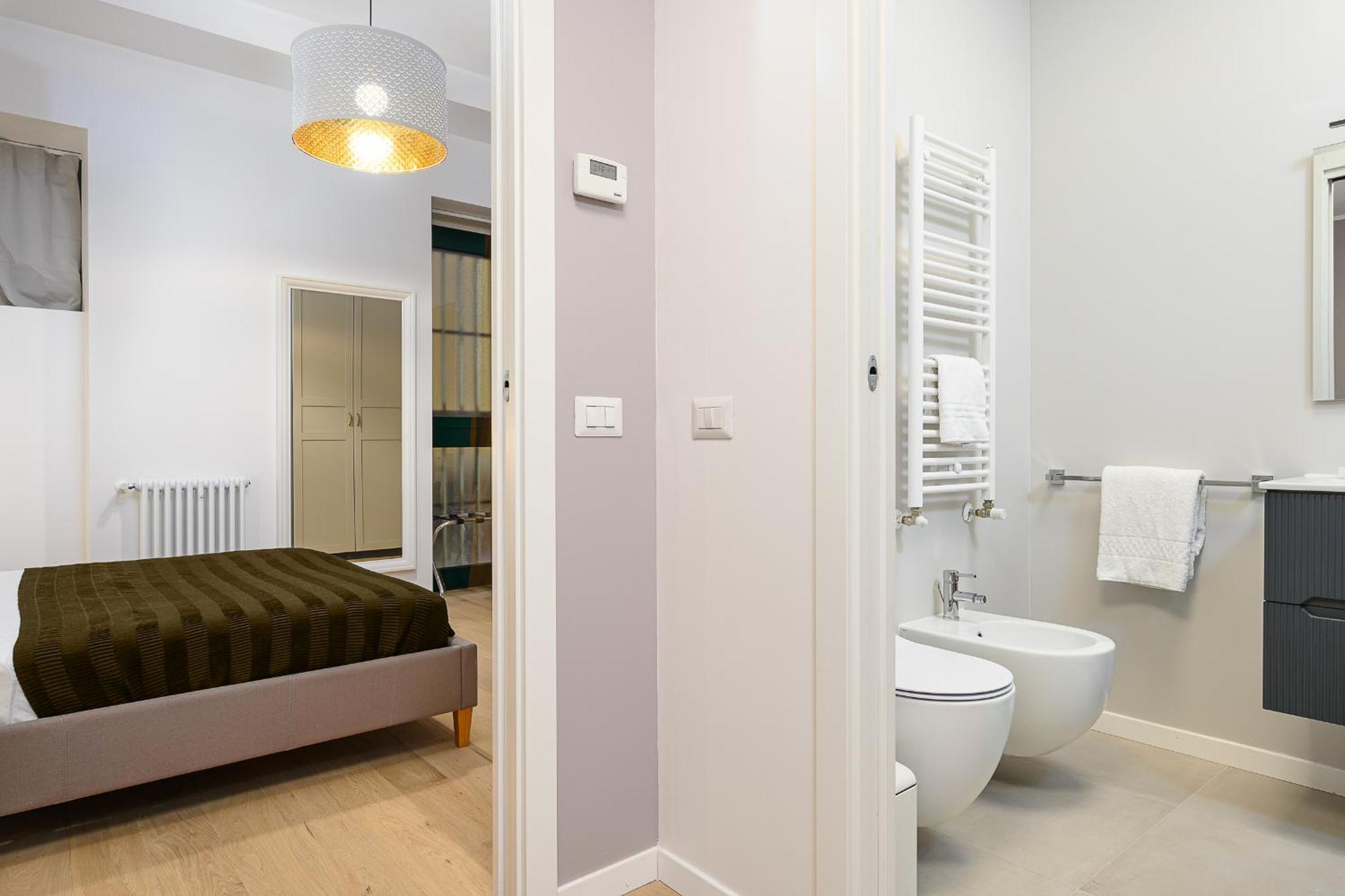 Suites In Porta Garibaldi & Chinatown - City Center Well Connected Милано Екстериор снимка