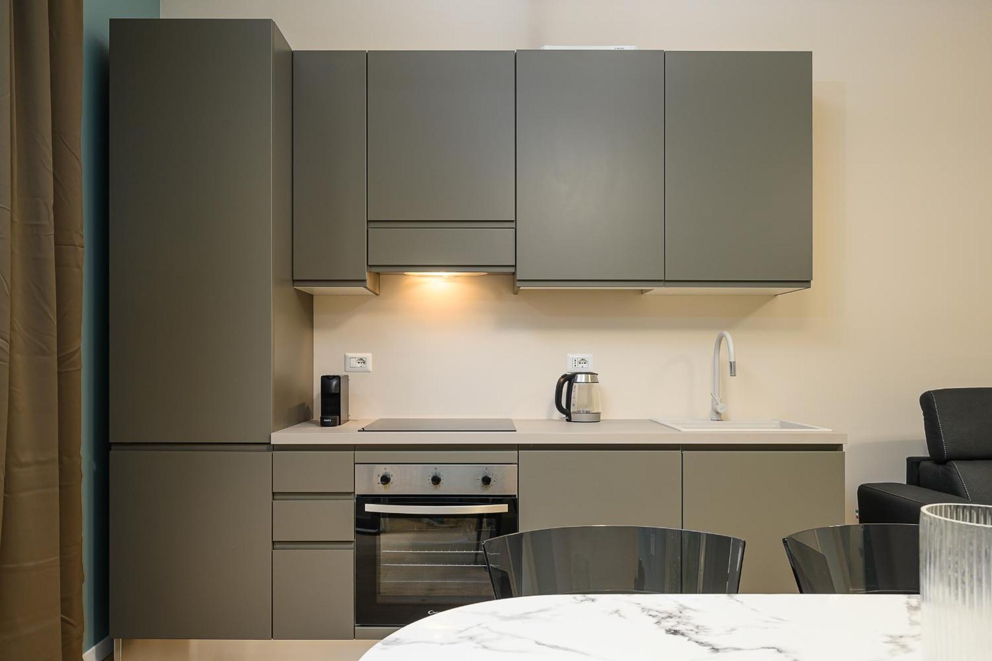 Suites In Porta Garibaldi & Chinatown - City Center Well Connected Милано Екстериор снимка